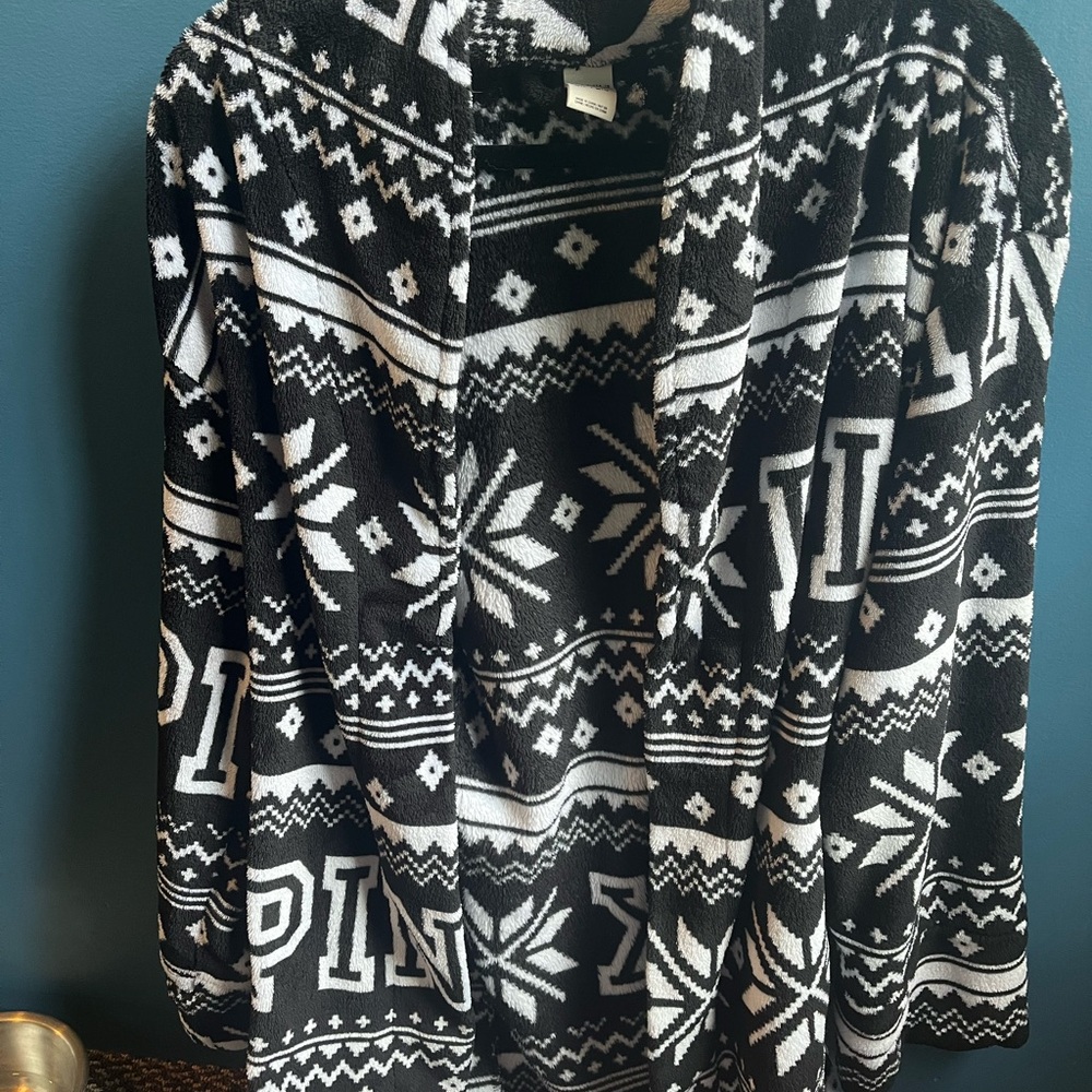 PINK Victoria's Secret Black and White Robe